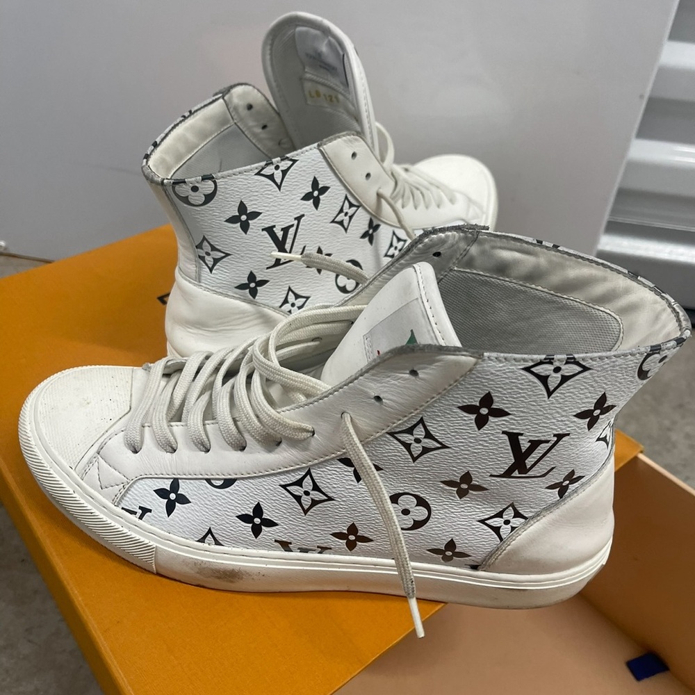 Louis Vuitton Men's Tattoo Sneaker in White with Colorful Monogram